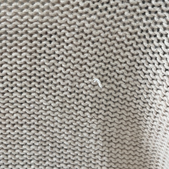 Size small oversized sweater with pattern - Picture 3 of 4